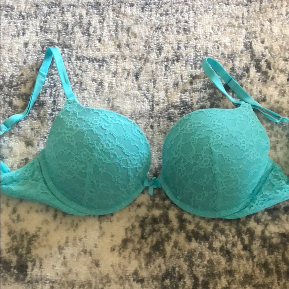 Victoria Secrets push up bra